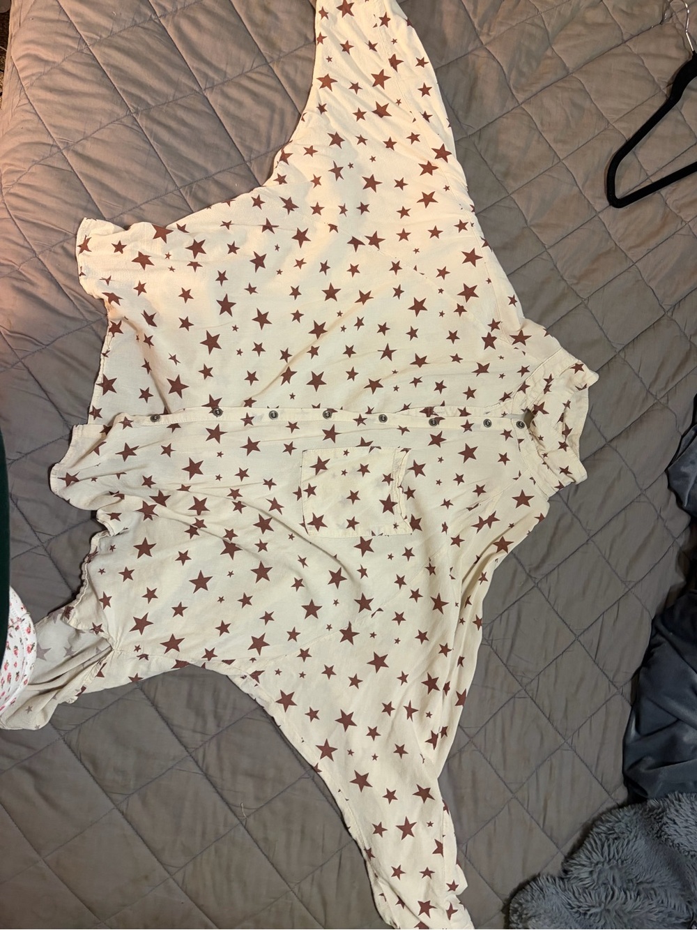 Button-Down Star Print Women's Shirt - Cream with Brown Stars